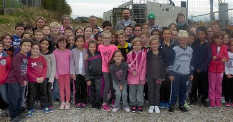 Crachier Les écoliers visitent le chantier de la nouvelle école