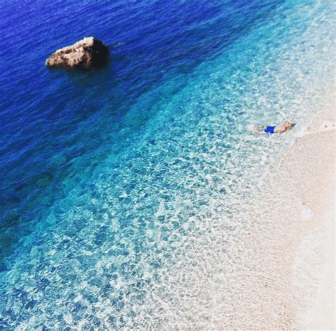 Daily Mail: Himara beach, one of the best Mediterranean beaches • IIA