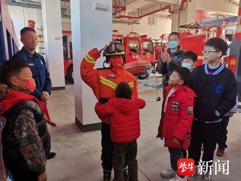 张家港市德积街道：致敬消防火焰蓝，童心向党筑梦想