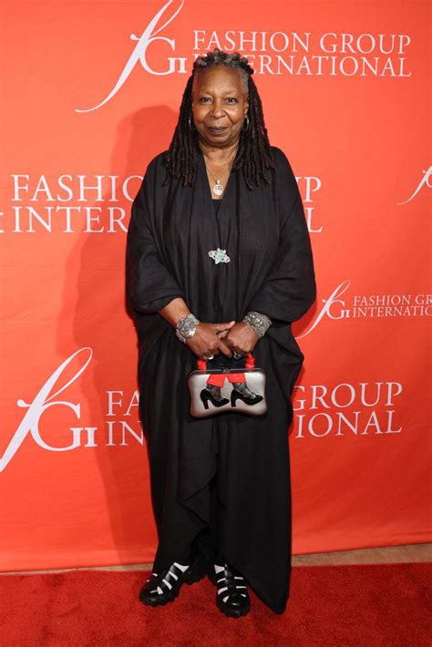 Whoopi Goldberg S Dramatic Weight Loss Transformation In Before And After Photos After Weighing