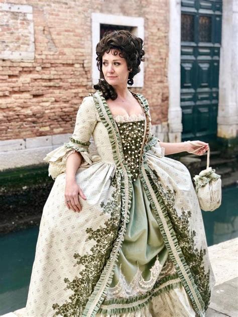 Historical Dress Of The 1700s For Women Vintage Costume 18th Etsy In