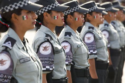 Con Llamado A La Paz Mundial Amlo Encabeza Desfile Cívico Militar Por La Independencia De México