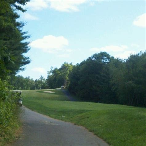 Acushnet River Valley Golf Course - 685 Main St