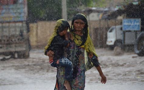 Un Tercio De Pakist N Est Bajo El Agua Inundaciones Ya Han Dejado M S