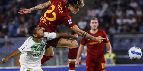 La Roma Batte 2 1 Il Sassuolo Con Un Gol A Tempo Scaduto E Mourinho