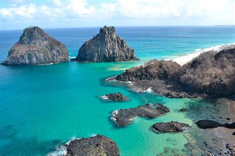 Conheça Baía De Sancho Uma Das Praias Mais Bonitas Do Mundo