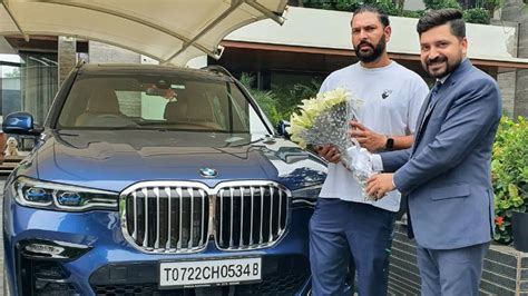 Cricketer Yuvraj Singh Buys New Bmw X7 Luxury Suv Priced At Rs 117