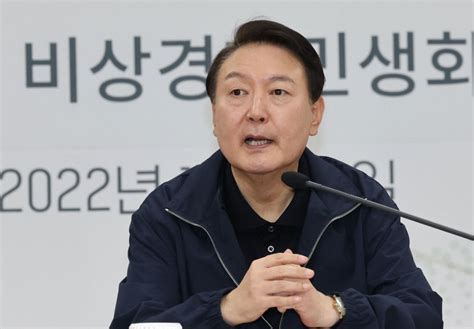 상주 찾아 청년 농업인 만난 윤대통령청년·스마트 농업 지원 등 혁신 강조 영남일보 사람과 지역의 가치를 생각합니다