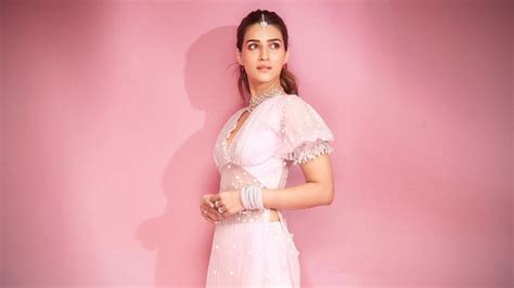 Kriti Sanon Upcoming Movies (2022, 2023) | Kriti Sanon Upcoming Movies ...