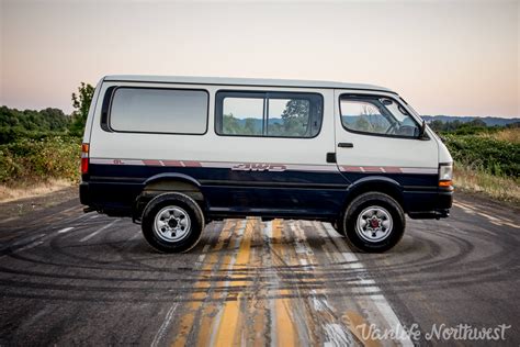 1990 TOYOTA HiAce GL 4wd Van Vanlife Northwest