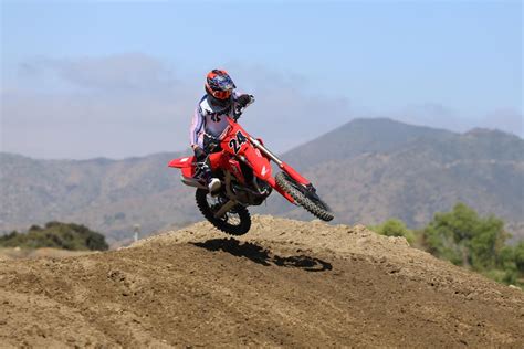 Crf R Jinny Stefania