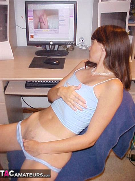 VickiVagina Computer Sex Pics