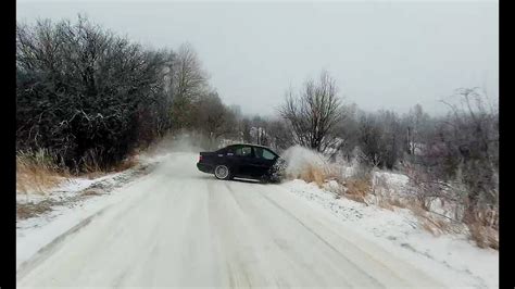 BMW Snow DRIFT slipping on the snow and Crash Е46 E39 YouTube