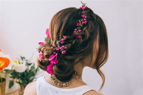 Hair Tutorial: Dutch Flower Braid - Green Wedding Shoes