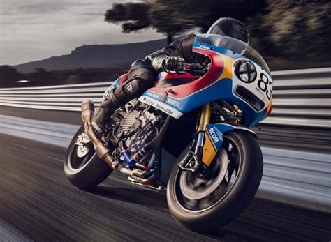 Praëm Bmw S1000rr Racing Custom From The 80s