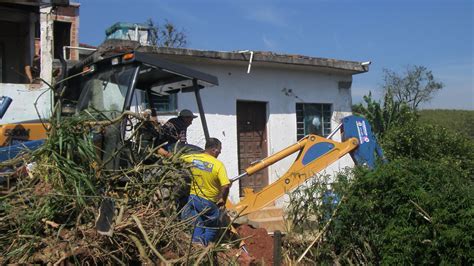 Casa Interditada Pela Defesa Civil No Jd Sta Rosa