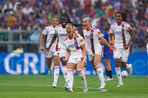 Lyon Beat Barcelona In UEFA Womens Champions League Final SheKicks