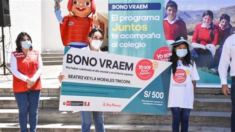 Estudiantes del programa Juntos reciben Bono Vraem Gobierno del Perú