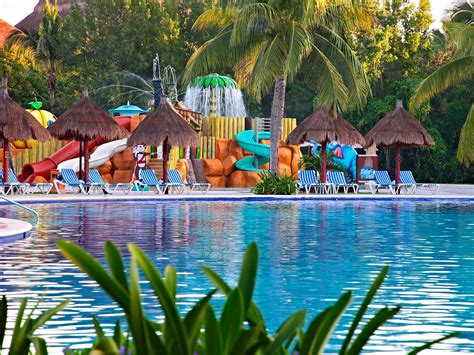 Which Bahia Principe Riviera Maya Resort is Right for You? | Islands