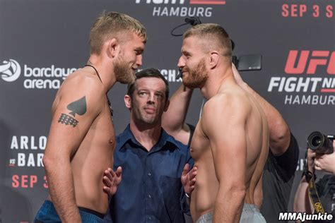 Alexander Gustafsson Jan Blachowicz Ufc Fight Night 93 Ceremonial Weigh Ins 02 Mma Junkie