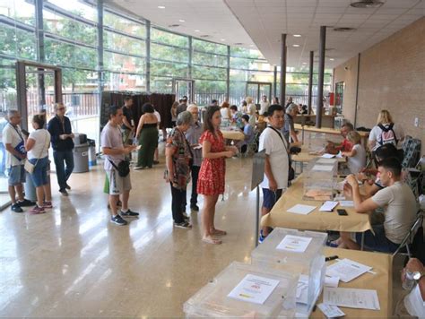 Els Collegis Electorals Obren Amb Normalitat S P Barcelona