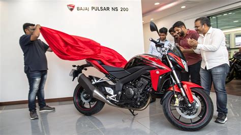 Pulsar 200 Ns Review Unleashing The Beast Of A Motorcycle