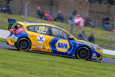 116 Ash Sutton NAPA Racing UK Ford Focus BTCC Donington P Flickr