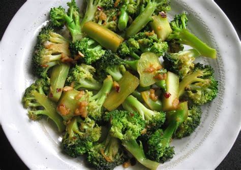 Pan Fried Garlic Butter Broccoli With Soy Sauce Recipe By Hiroko Liston