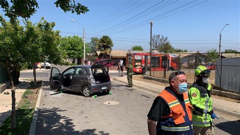 Dos Carabineros Y Una Pareja De Adultos Mayores Resultaron Lesionados