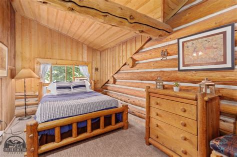 Cabins & Suites - Idaho Vacations | Red Horse Mountain Ranch