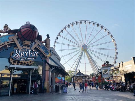 Why You Should Visit The Island In Pigeon Forge O The Places We Go