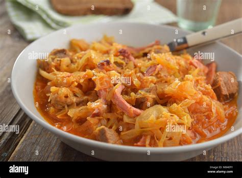 Le Bigos Le Rago T Traditionnel Polonais De Choux Et De Viande Photo