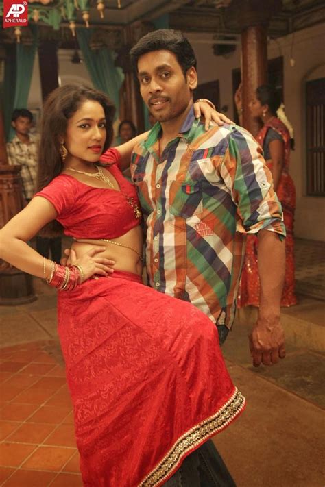 Azhagiya Pandipuram Movie Spicy Stills