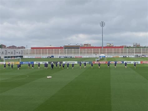 Live Tj Allenamento Terminato Video E Foto Allegri Tentato Dal