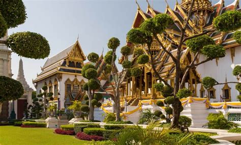 Temple of the Emerald Buddha - Wat Phra Kaew | Tourism in Bangkok