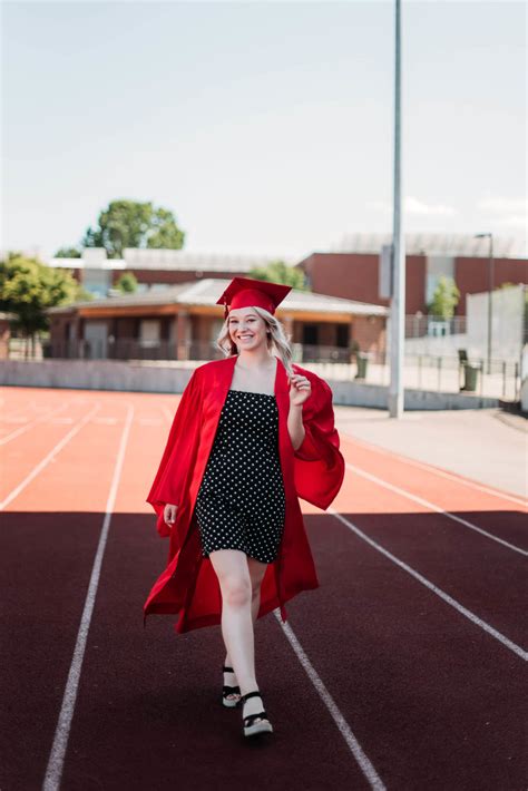 Senior Cheer Graduation Photos in Bend | Bend Senior Photographer
