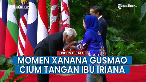 Perdana Menteri Timor Leste Xanana Gusmao Mencium Tangan Iriana Saat