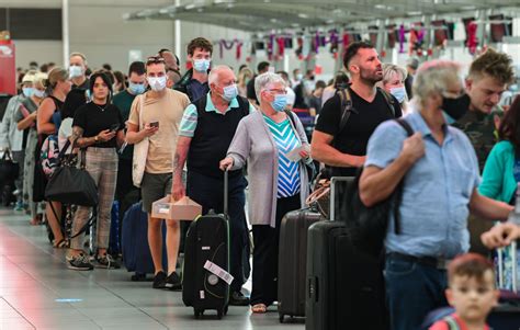 Aeroporto Di Genova Bloccato Dai Lavoratori Ansaldo Non è Operativo