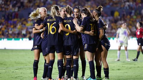 El Real Madrid Femenino Sube El Tel N De La Liga F Contra El Valencia