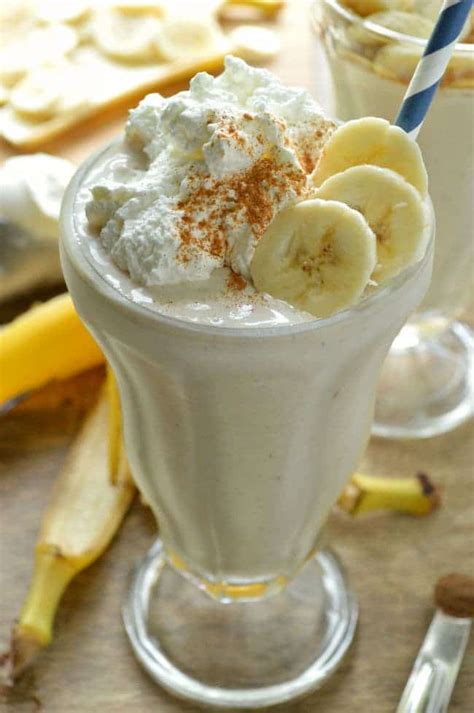 How To Make A Banana Milkshake With Ice Cream