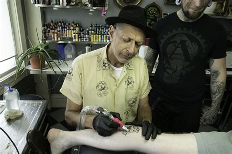 Jeff Goldblum, Tattoo Artist? First Look at Disney+'s 'The World ...