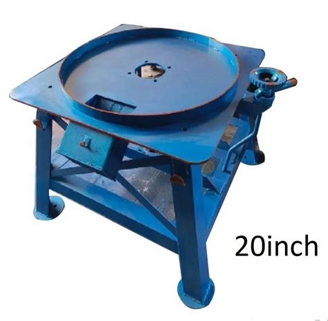 Semi Automatic 5 HP 20inch Commercial Atta Chakki Machine 100 Kg Hr At