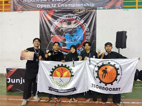 Prestasi Gemilang Tim Pencak Silat IT Garut Raih Juara 1 Dan 2 Di Paku