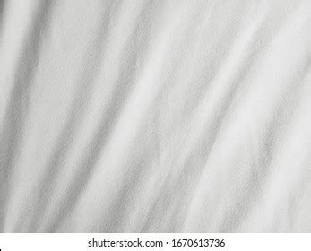 Soft White Wrinkled Fabric Background GraphicẢnh có sẵn1670613736