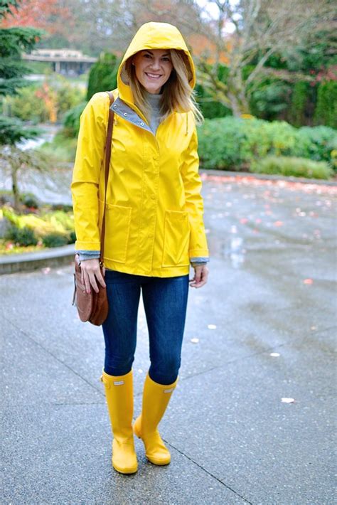 How To Style A Yellow Raincoat For Rainy Day Whit Wanders