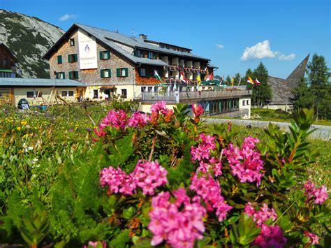 Kirchenwirt Sport And Wanderhotel • Hotel