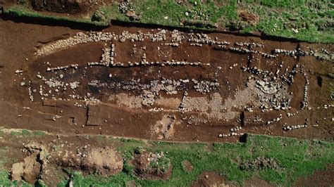 Oldest Viking settlement possibly unearthed in Iceland | Live Science