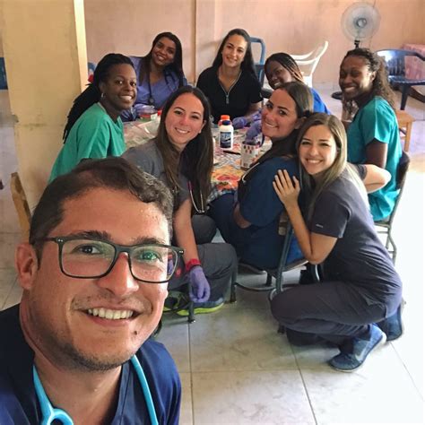 UMHS Professor Dr. Angel Matos & Med4You Students on Medical Mission to