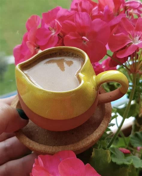 Pin By Anna Casademont On Bon Dia Coffee Breakfast Coffee Flower Coffee Love