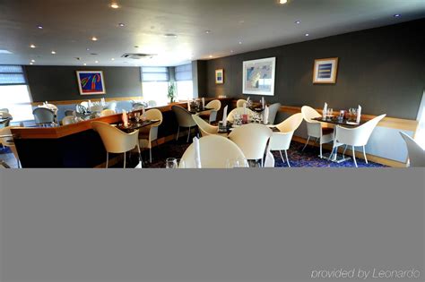 Jurys Inn Oxford | Reserve Your Hotel, Self-Catering, or Bed and ...